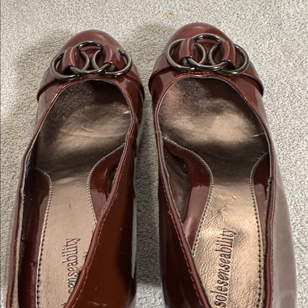 Solesensibility Heels size 8 wide heel metal accents special occasion red heels - Picture 10 of 12